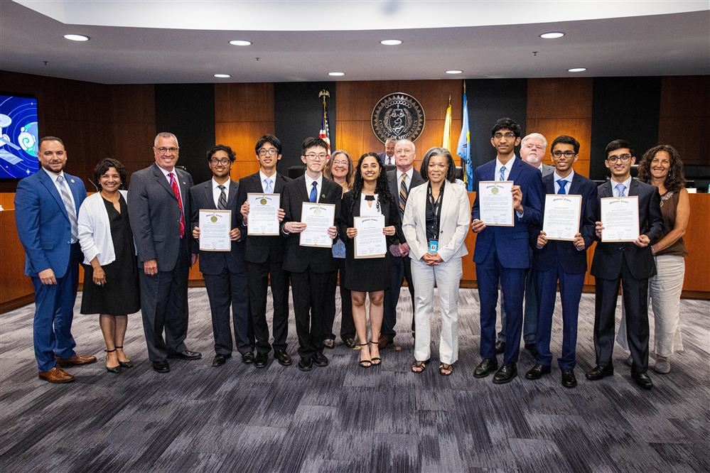  Students with Superintendent Diaz at a Board of County Commissioner meeting